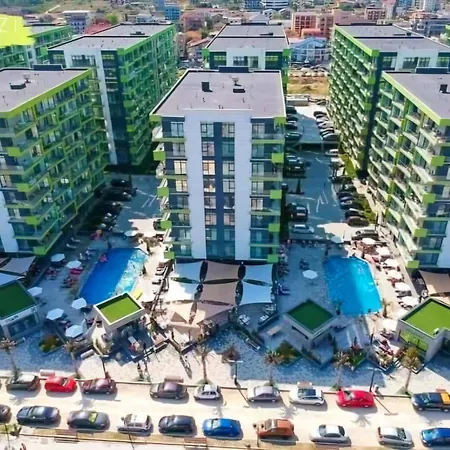 Azizi Elegant - Piscina Plaja Restaurante & Centru Διαμέρισμα Năvodari